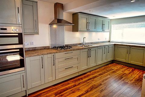 3 bedroom semi-detached house to rent, Cefn Penuel, Pentyrch, Cardiff