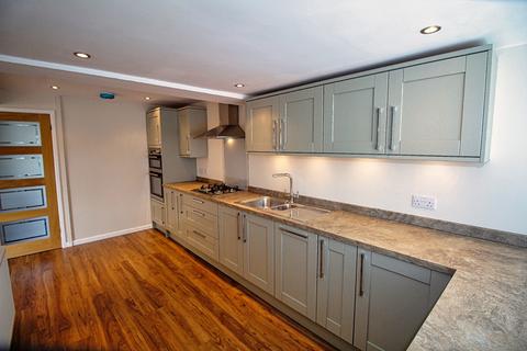 3 bedroom semi-detached house to rent, Cefn Penuel, Pentyrch, Cardiff