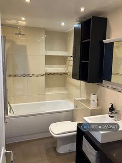 2 bedroom flat to rent, Balham, London, SW12