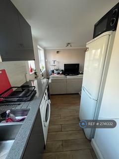 2 bedroom flat to rent, New Wanstead, London, E11