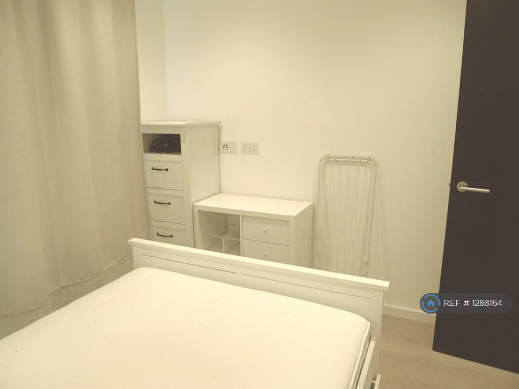Small Bedroom