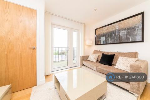 2 bedroom flat to rent, Fairthorn Road, London, SE7