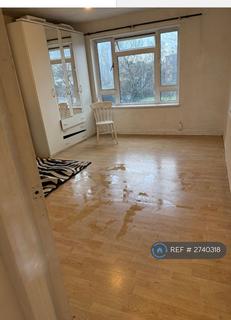 3 bedroom flat to rent, Gordon Grove, London, SE5