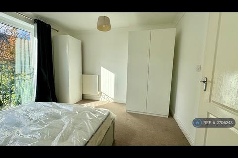 1 bedroom in a house share to rent, Kelham Drive, Nottingham, NG5