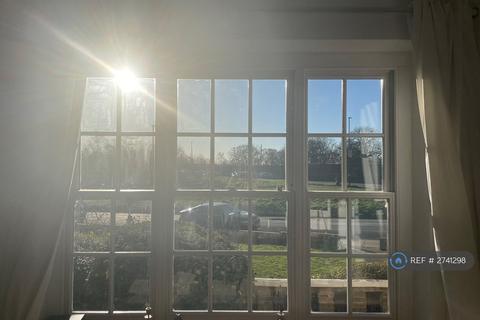 2 bedroom flat to rent, Vanbrugh Fields, London, SE3