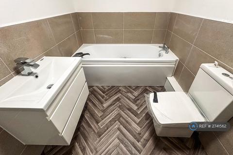 5 bedroom semi-detached house to rent, Halifax Todmorden, Todmorden, OL14