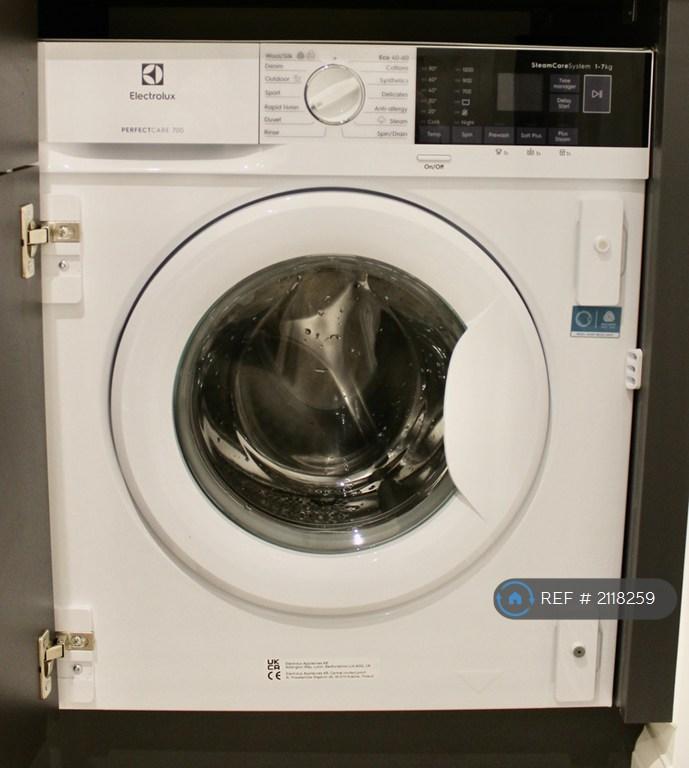 Integrated Washing Machine Utility Room