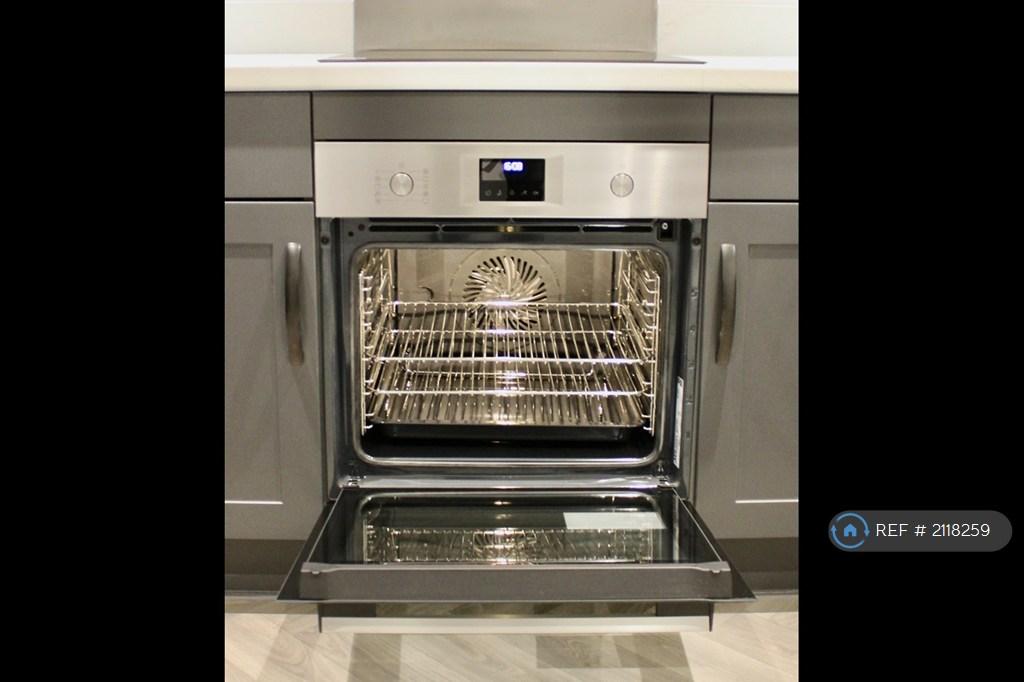 Electric Oven