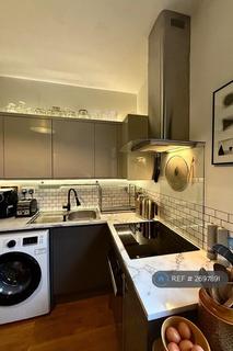 1 bedroom in a flat share to rent, London, London, SE22