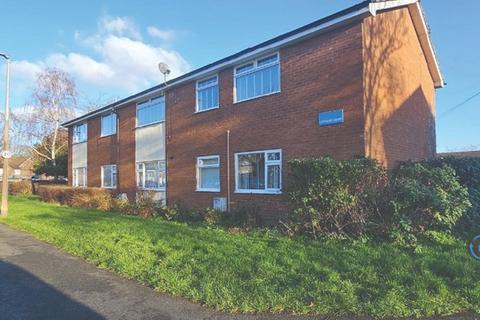 2 bedroom flat to rent, Gateacre Court, Ellesmere Port, CH66