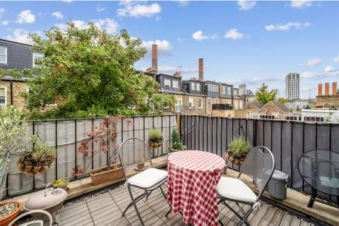 3 bedroom maisonette to rent, Burnaby Street, SW10