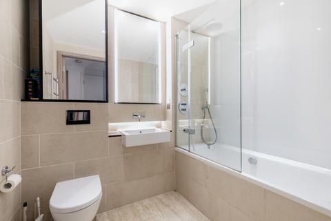 1 bedroom apartment to rent, Tritton House, SW18