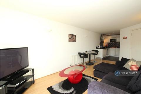 1 bedroom flat to rent, Building, London, SE18