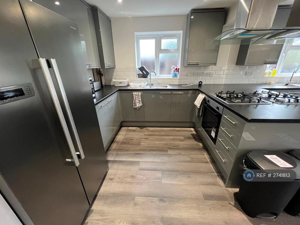 Kitchen Area 1