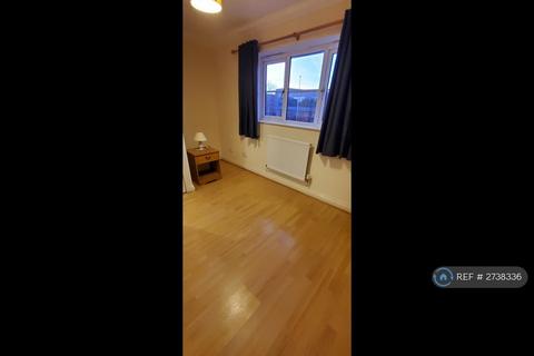 2 bedroom end of terrace house to rent, Denmark Street, Wokingham, RG40