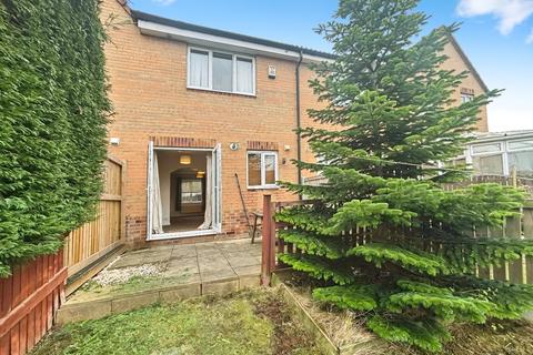 2 bedroom terraced house to rent, Greenacres Court, West Yorkshire WF10