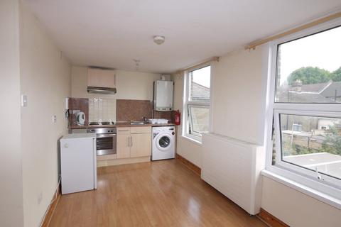 undefined, St. Georges Road, London, E10