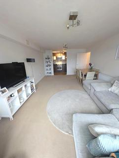 2 bedroom flat for sale, Cannons, Tonbridge TN9
