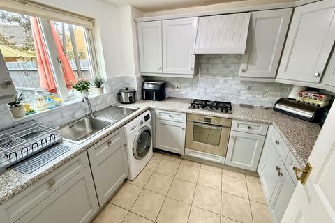 3 bedroom semi-detached house for sale, Hodges Close, Chafford Hundred, Essex, RM16 6EN