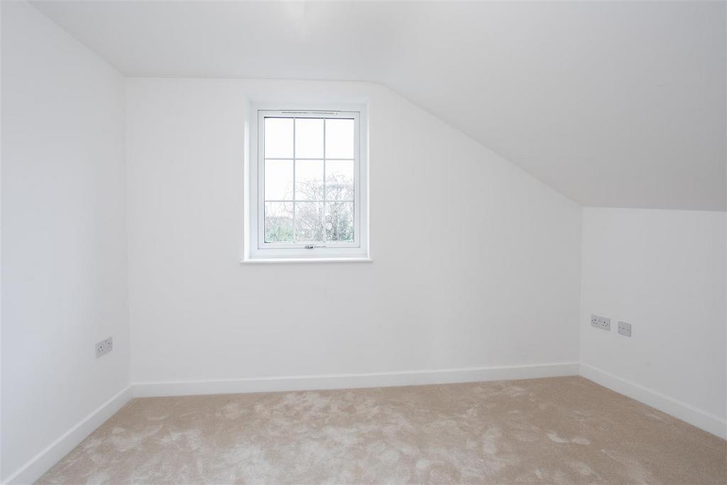 Back bedroom