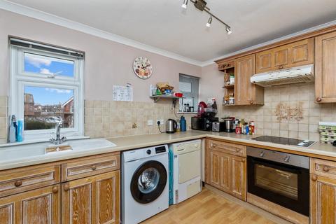 2 bedroom flat for sale, Esprit Court Shoreham Town Centre