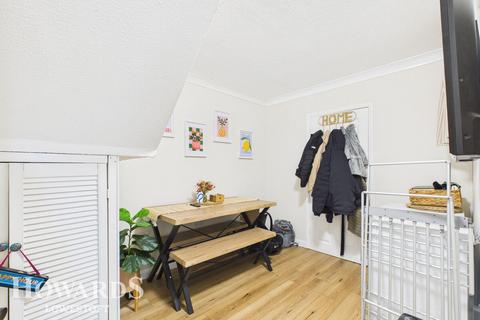 3 bedroom semi-detached house for sale, Cowslip Crescent, Lowestoft