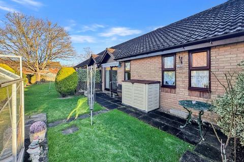2 bedroom semi-detached bungalow for sale, Meridian Court, Ashford
