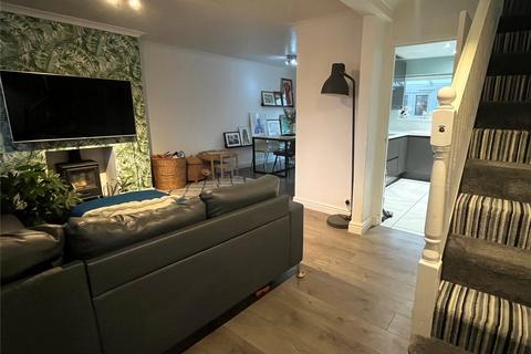3 bedroom semi-detached house for sale, Green Way, Hampshire GU12