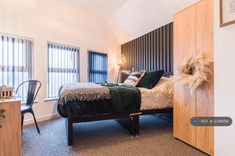 1 bedroom in a house share to rent, Binns Road, Liverpool, L13