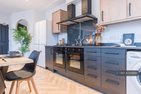 1 bedroom in a house share to rent, Binns Road, Liverpool, L13