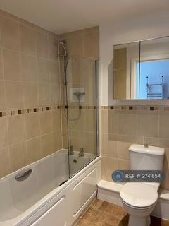 2 bedroom penthouse to rent, Grange Farm, Milton Keynes, MK8