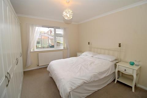 2 bedroom detached bungalow for sale, Upper Chyngton Gardens, Seaford