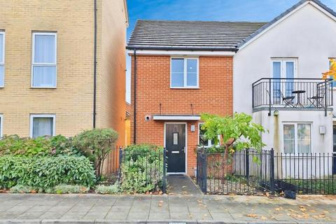 2 bedroom house for sale, Puffin Way, Reading