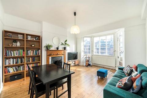 2 bedroom flat for sale, Blackheath Village, London SE3