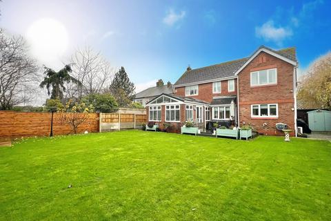 4 bedroom detached house for sale, Meadows Avenue, Thornton FY5