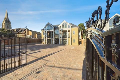 2 bedroom apartment to rent, Bickley Park Road, Bickley, Bromley