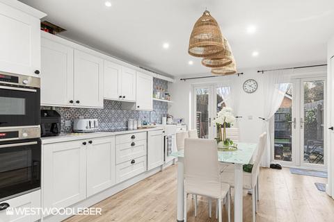 undefined, Plomer Avenue, Hoddesdon EN11