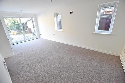 3 bedroom detached bungalow for sale, Amesbury Avenue, Scartho, Grimsby DN33