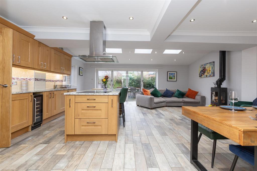 Kitchen/living/dining