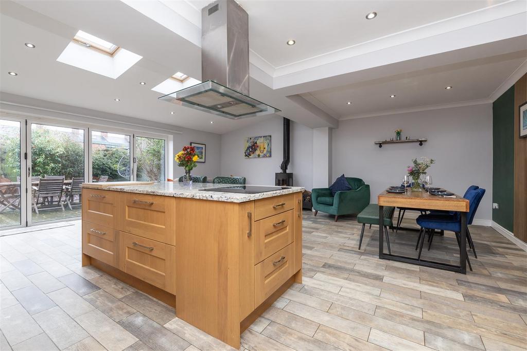 Kitchen/living/dining