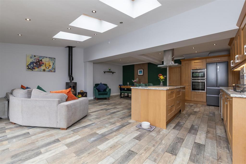 Kitchen/living/dining