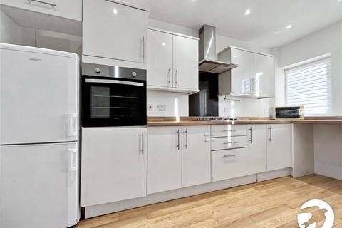 3 bedroom terraced house to rent, Middletune Avenue, Sittingbourne, Kent, ME10