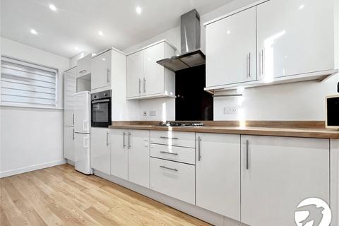 3 bedroom terraced house to rent, Middletune Avenue, Sittingbourne, Kent, ME10