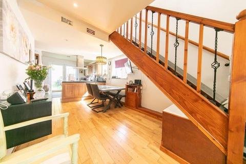 2 bedroom bungalow for sale, Links Road, Knott End-on-Sea, Poulton-le-Fylde, FY6