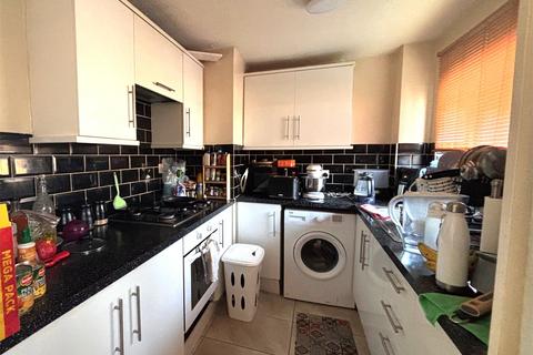 2 bedroom terraced house for sale, Shepherds Close, Chadwell Heath, RM6