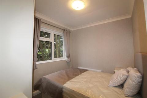 undefined, Arkley Park, Arkely EN5