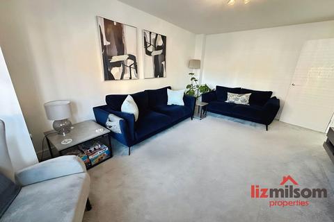 4 bedroom detached house for sale, Sunstone Drive , Swadlincote  DE11