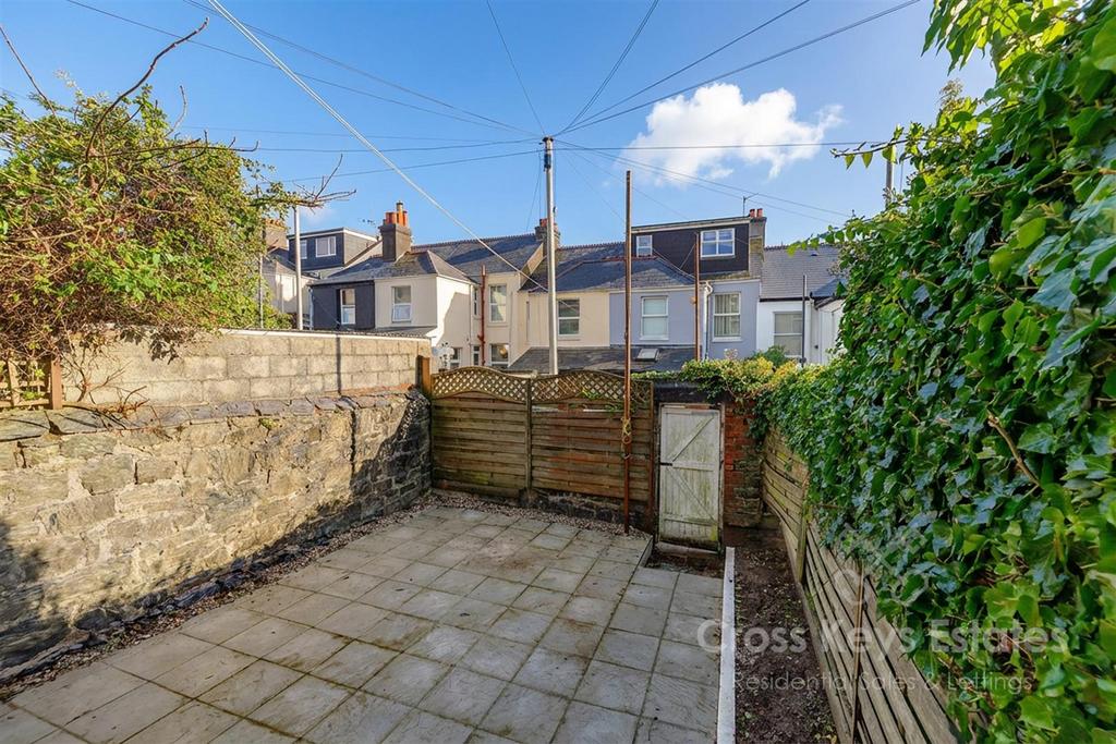 Front & Rear Garden