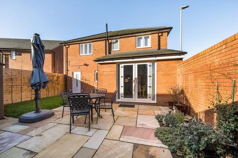 4 bedroom detached house for sale, Farrier Street, Blunsdon, Swindon, SN26