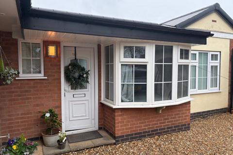 1 bedroom apartment to rent, Park Road, Beeston, Nottingham, NG9 4DA